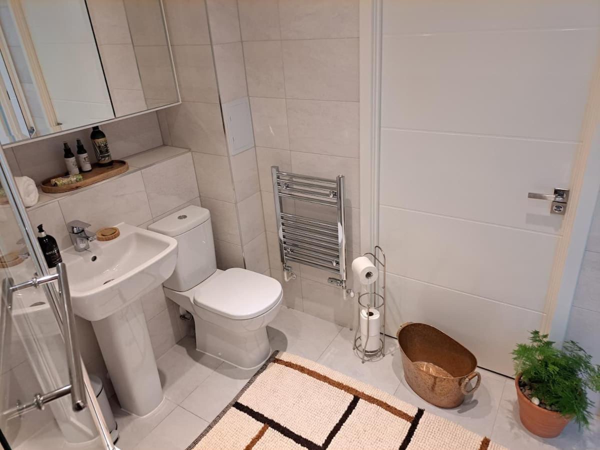 Cozy Double With Large En Near Canary Wharf With Amazing Views In A Shared * Londen