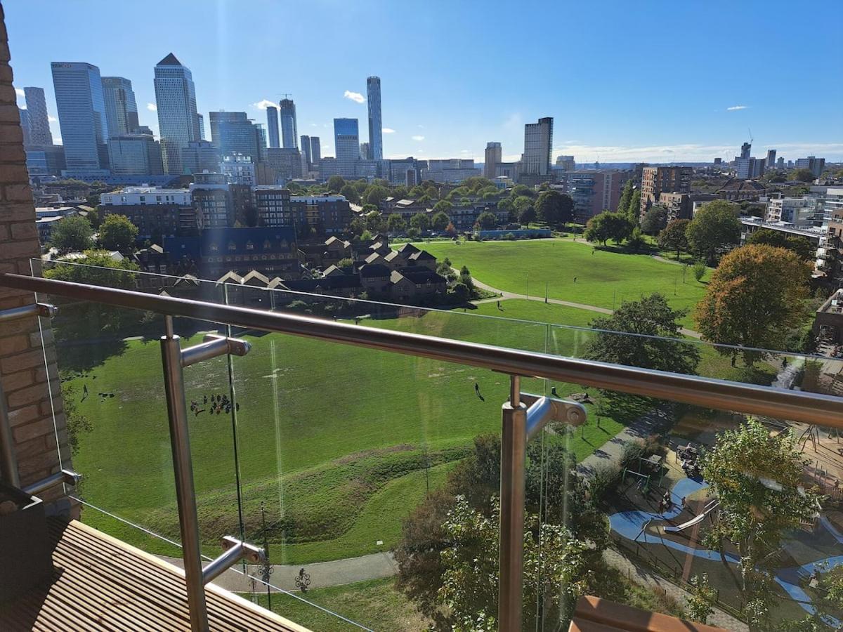 Cozy Double With Large En Near Canary Wharf With Amazing Views In A Shared Séjour chez l'habitant *